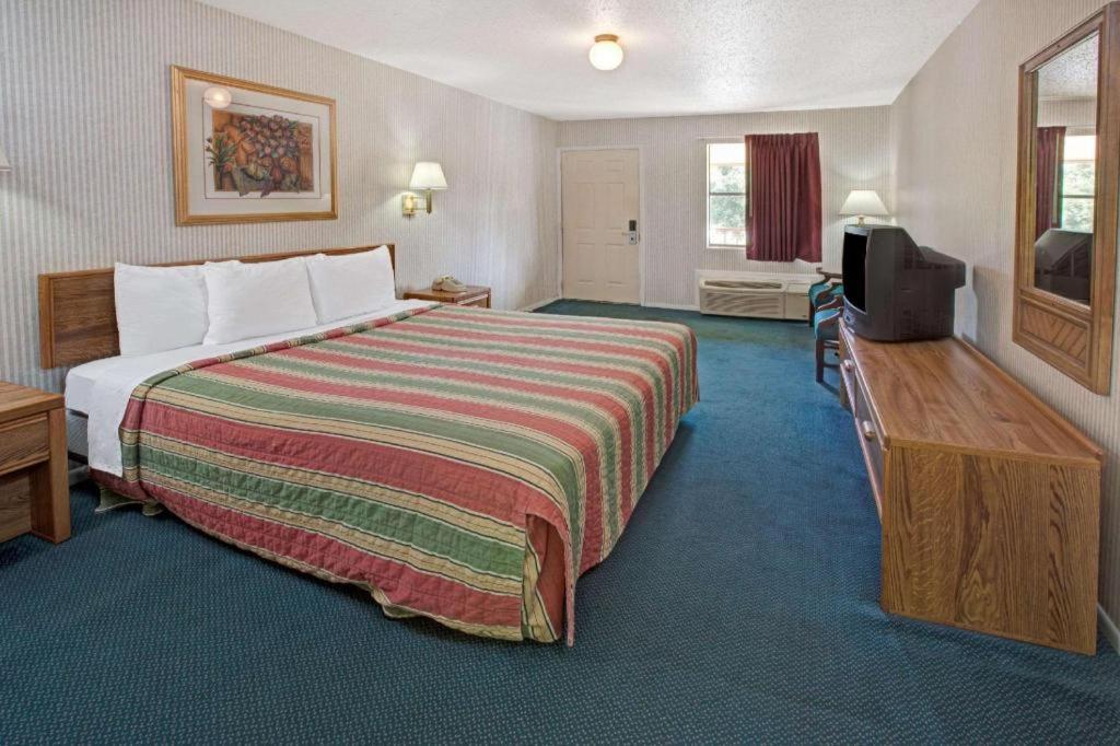 Knights Inn South Houston Tx Extérieur photo